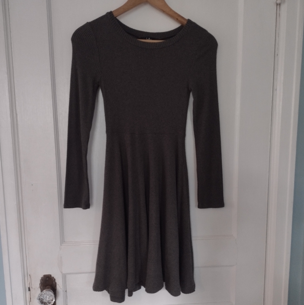 NWOT Lulu's Fit And Fair Ribbed Knit Long Sleeve Skater Dress - Picture 4 of 14